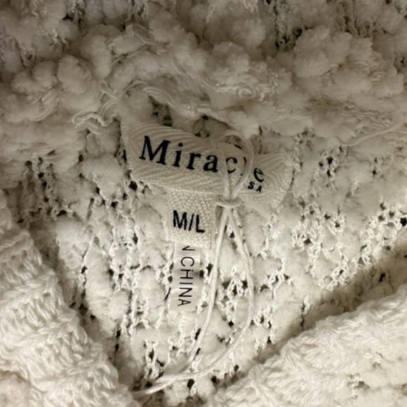 Off White Popcorn Sweater with Hood   T63020ML  NWT Boutique - Picture 10 of 11